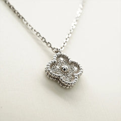 Van Cleef & Arpels Sweet Alhambra diamond Necklace