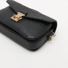 Louis Vuitton Pochette Metis East West Empriente Black