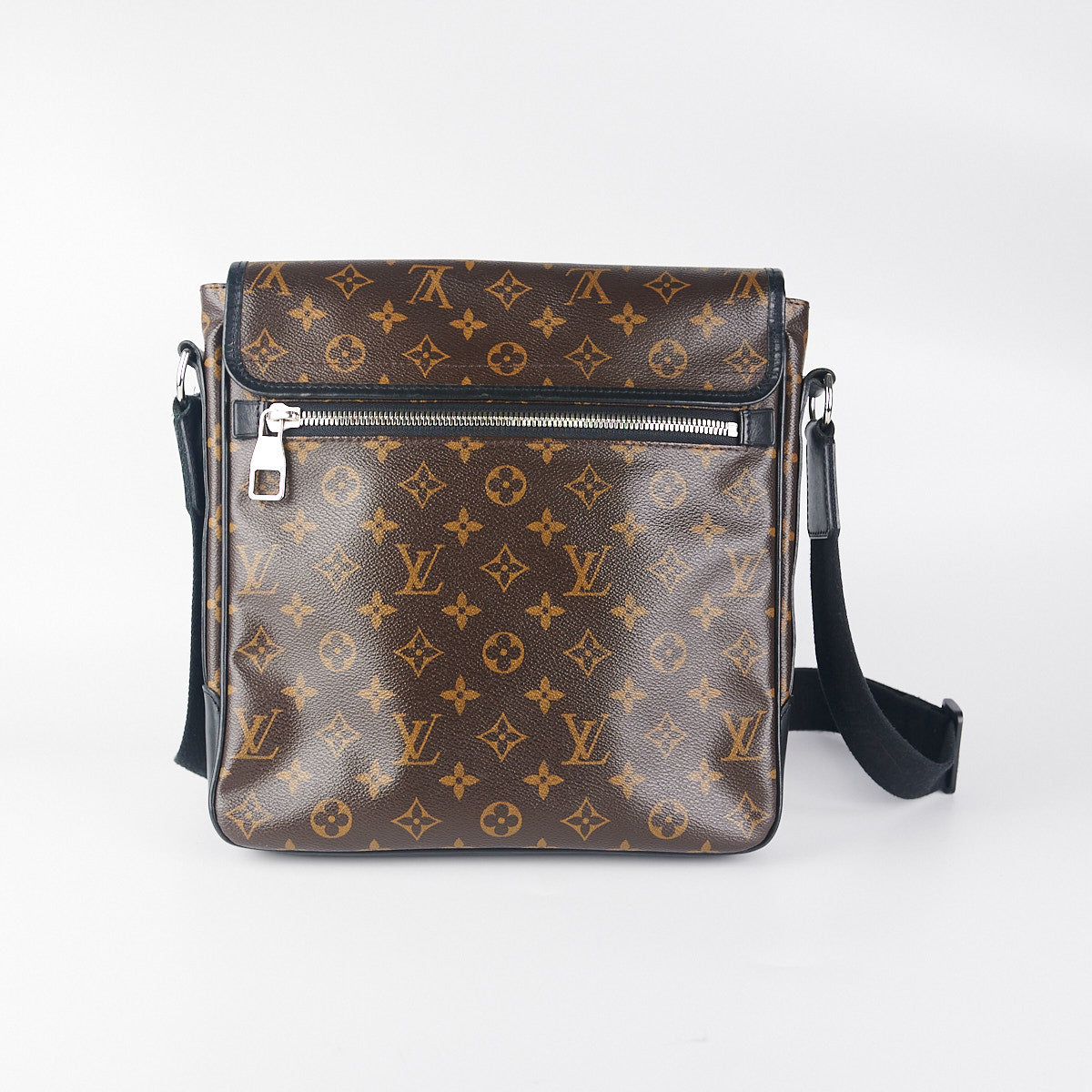 Louis Vuitton Messenger Bag Monogram Macassar - THE PURSE AFFAIR