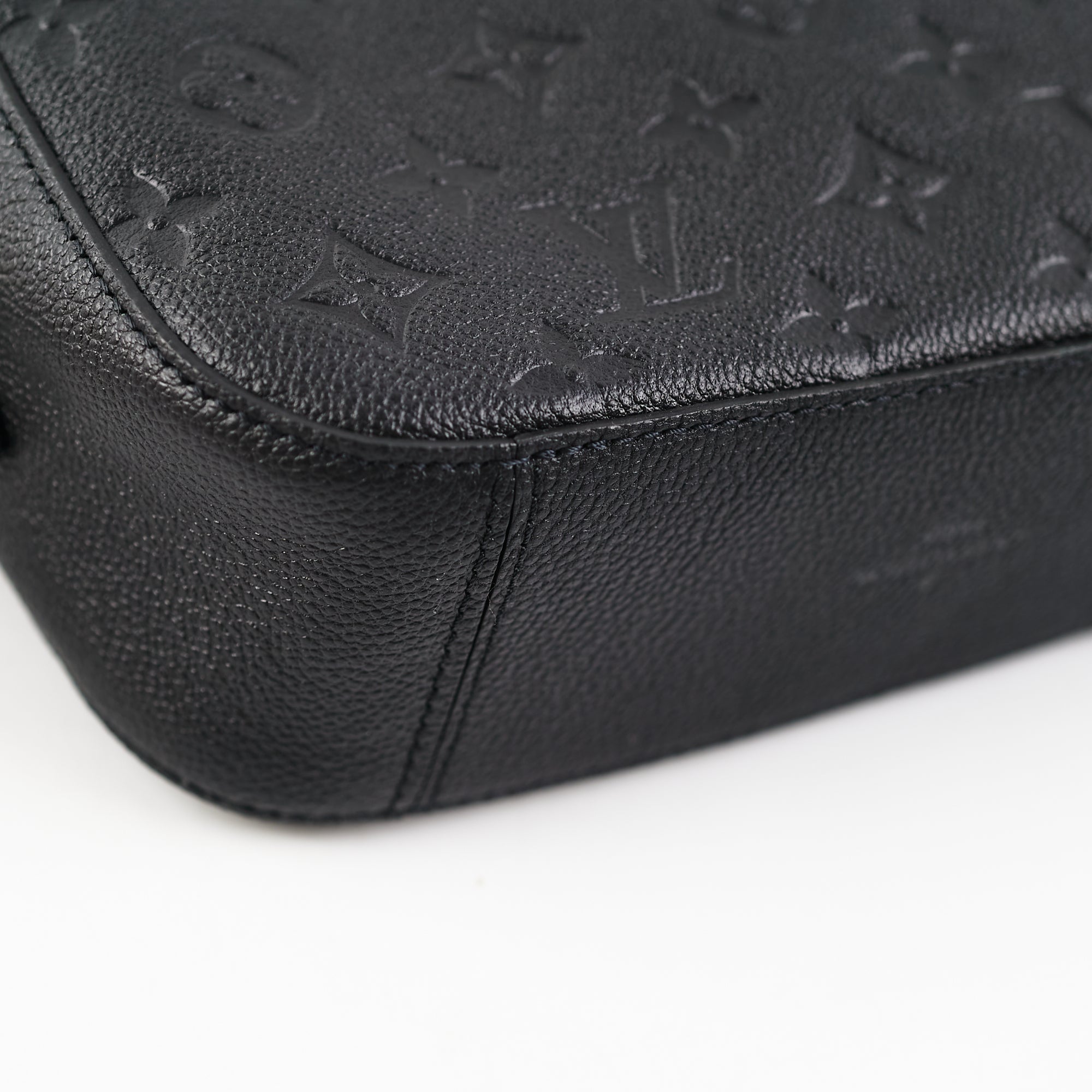 Louis Vuitton Saintonge, Canvas/Leather, Mono/Black GHW - Laulay
