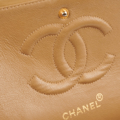 Chanel Quilted M/L Vintage Classic Flap Beige