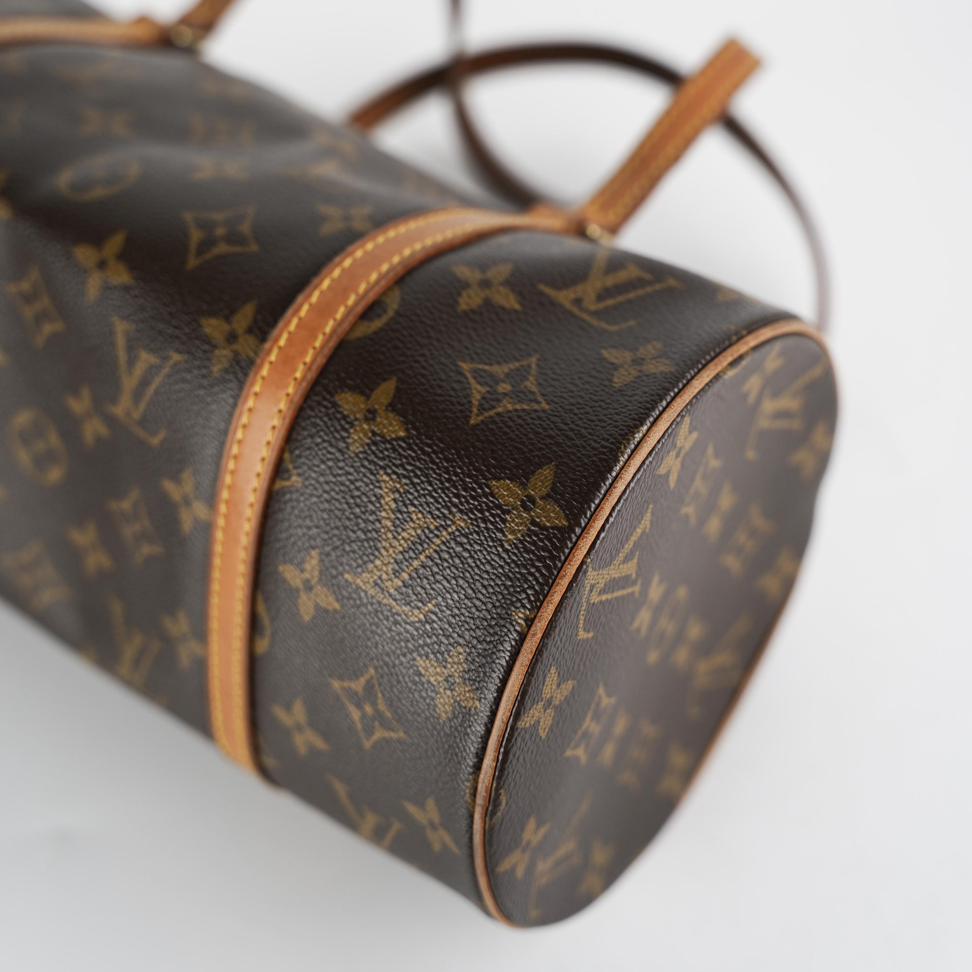 Louis Vuitton Papillon Handbag 399735