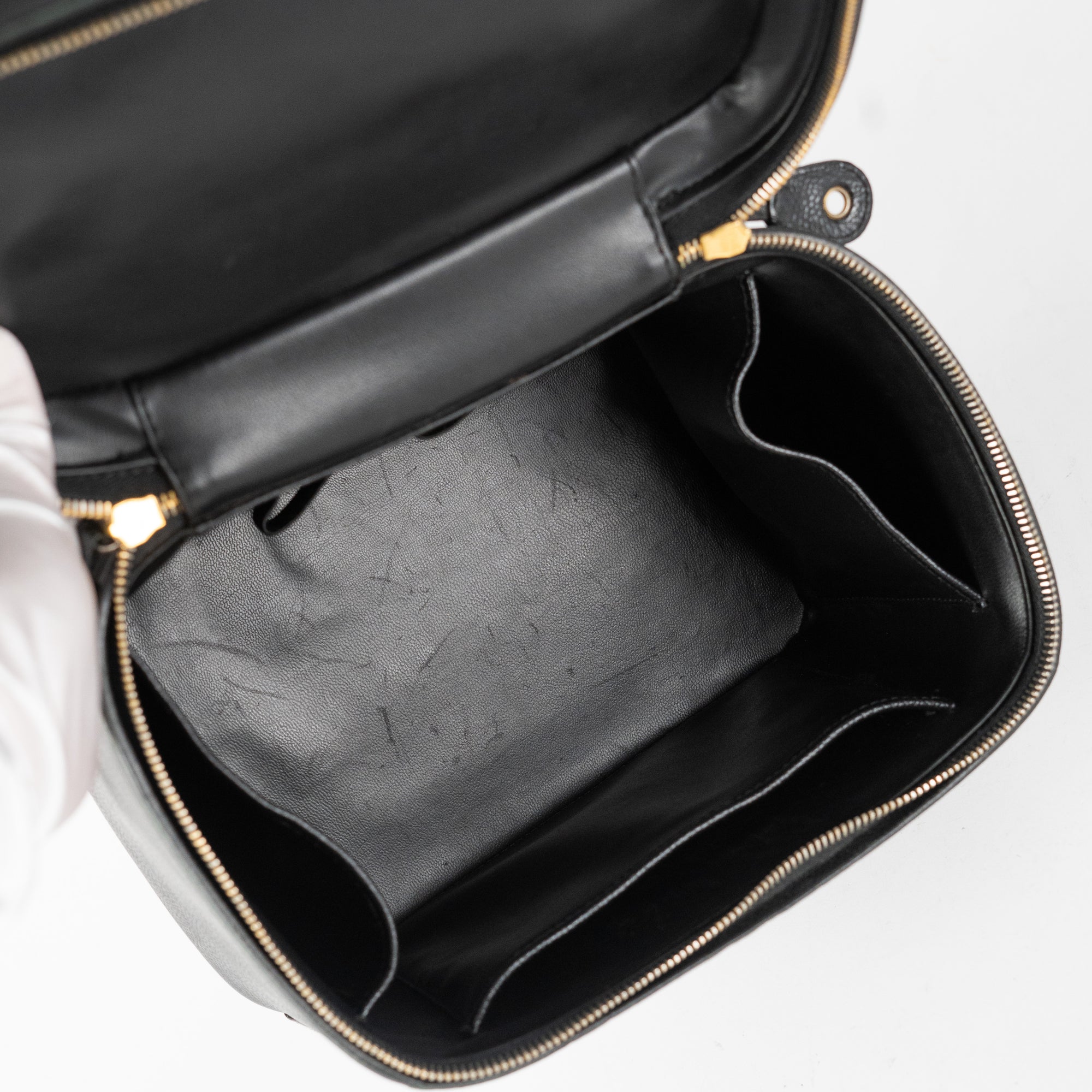 Louis Vuitton Vanity Case Noir Epi – Timeless Vintage Company