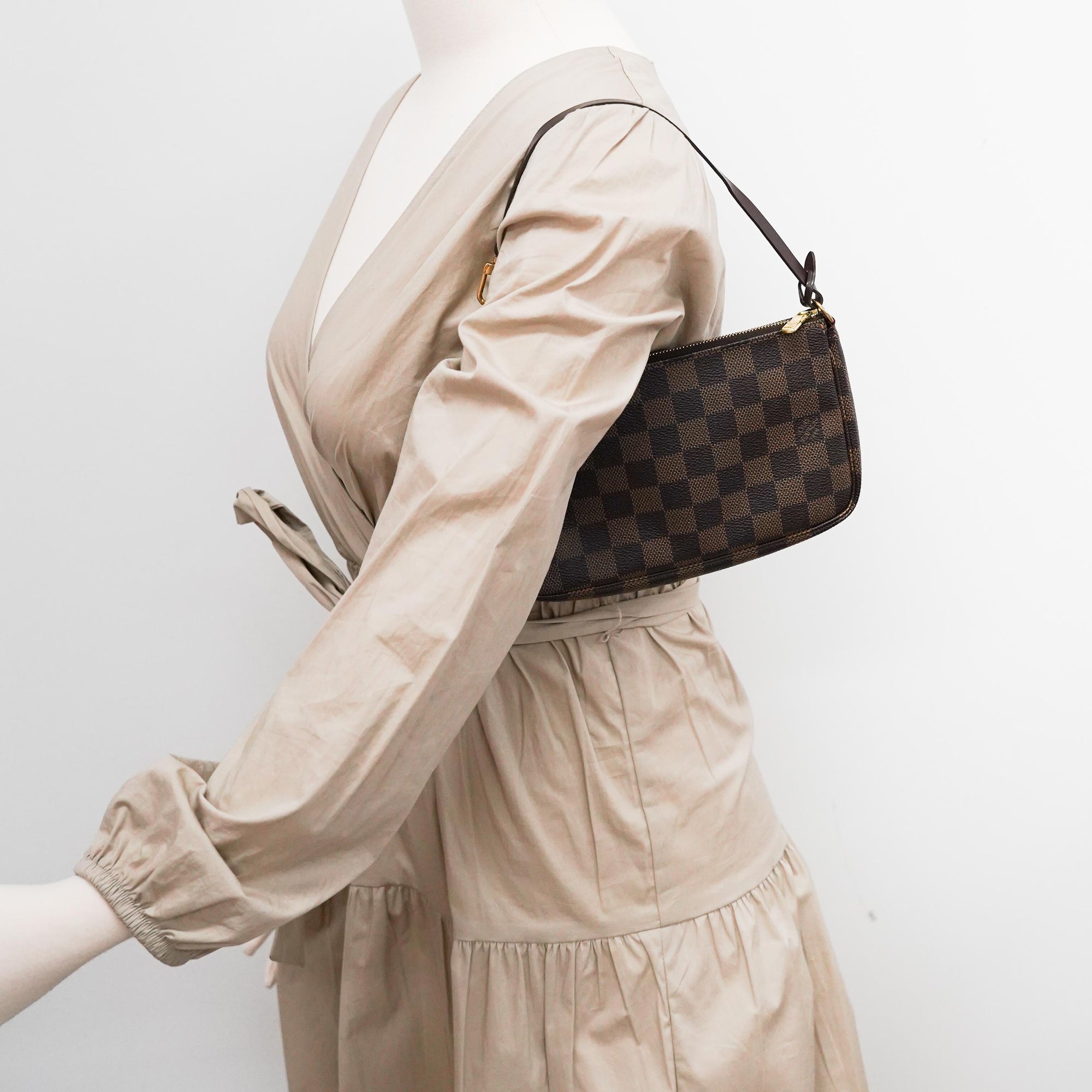 Louis Vuitton Pochette Damier Ebene - Designer WishBags