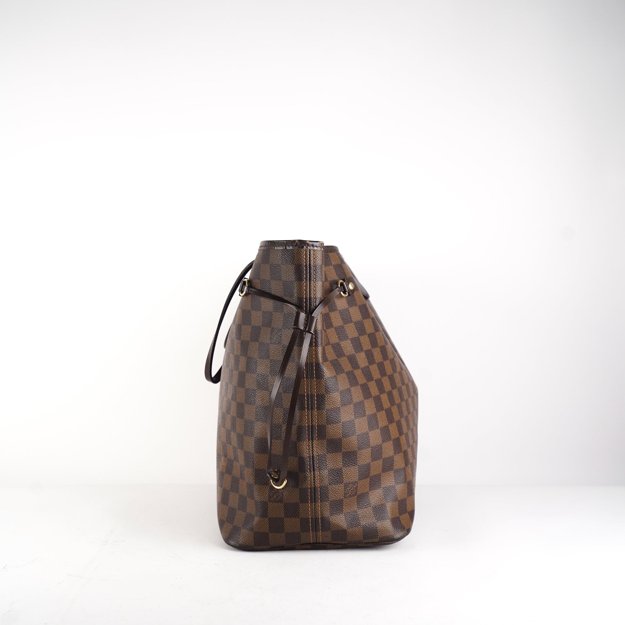 Louis Vuitton Neverfull MM Damier Ebene With Cherry Lining