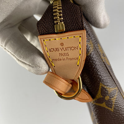 Louis Vuitton Pochette Accessoires Monogram (New Model) - THE PURSE AFFAIR
