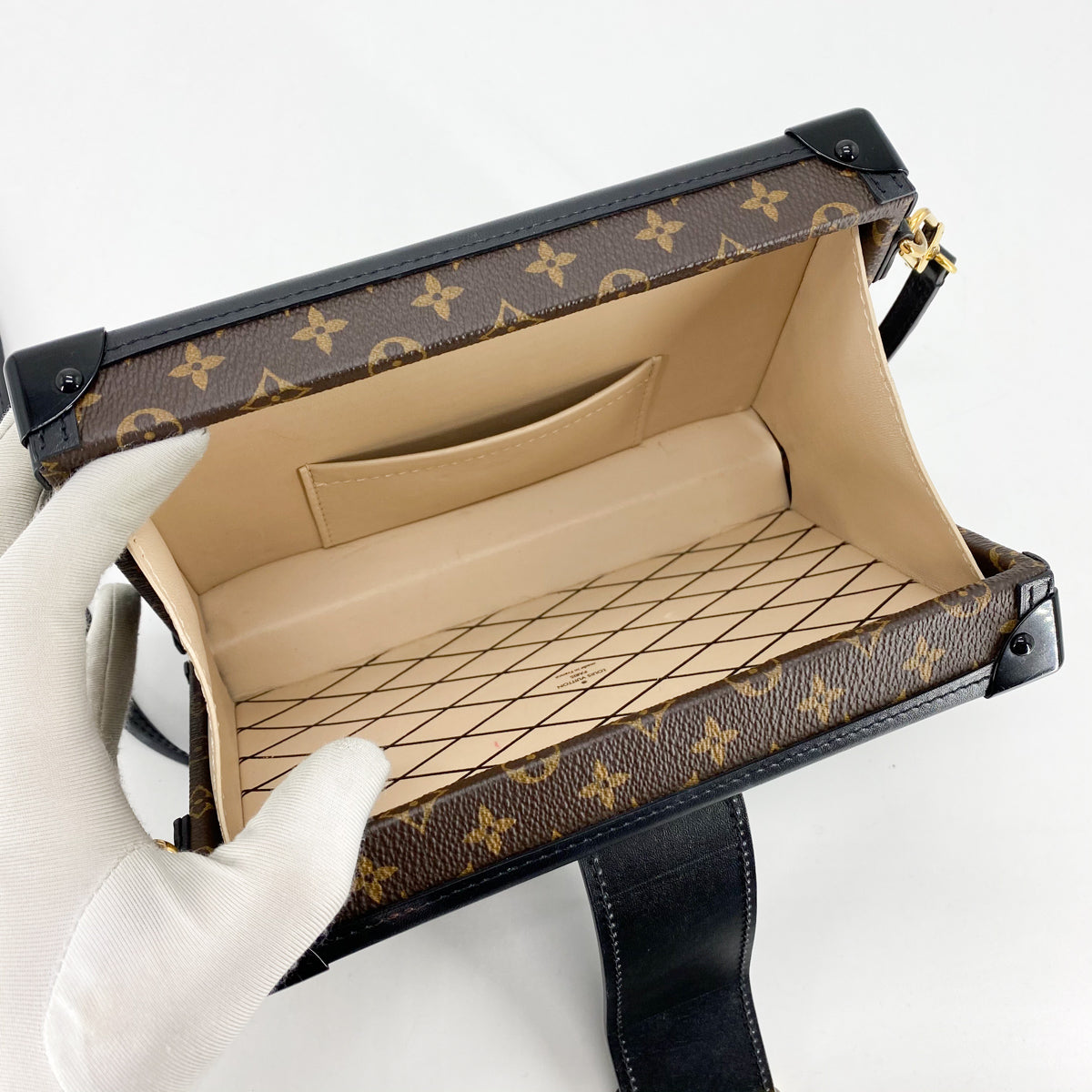 HOT* Louis Vuitton White and Black Petite Malle Monogram Handbag in E –  Sellier