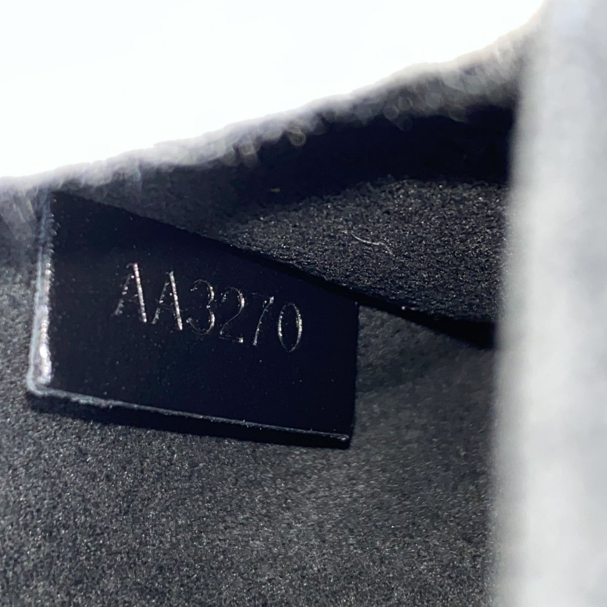 Monogram Reverse Vanity PM w/ Strap (M45165) – Hidden Luxury