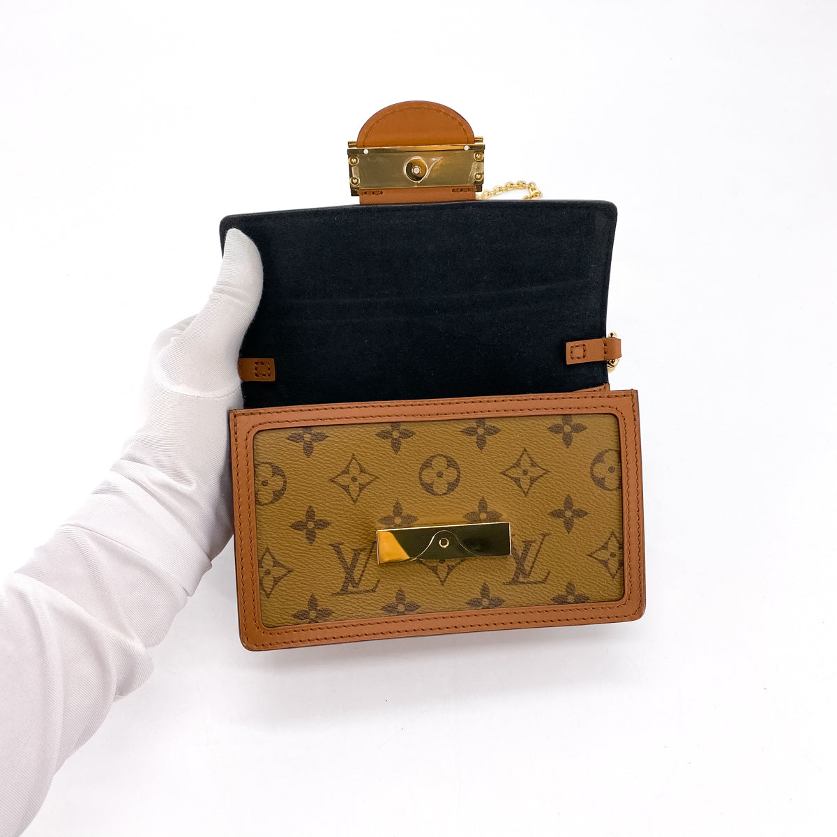 Shop Louis Vuitton MONOGRAM Dauphine chain wallet (M68746) by IledesPins