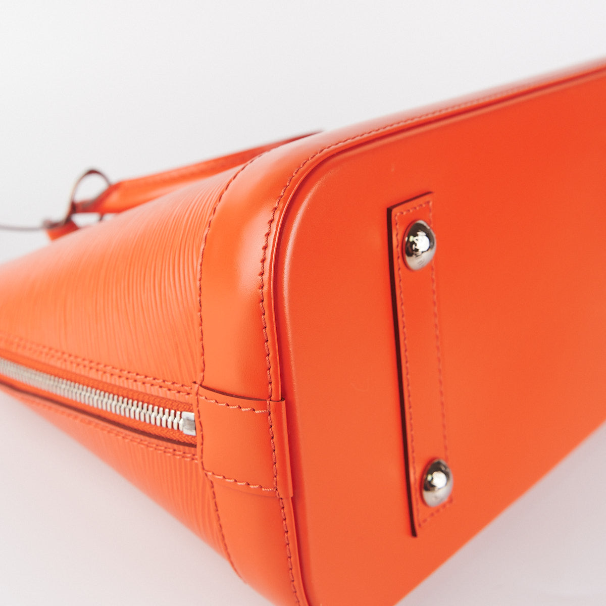 Louis Vuitton LV Alma epi orange new Leather ref.915544 - Joli Closet