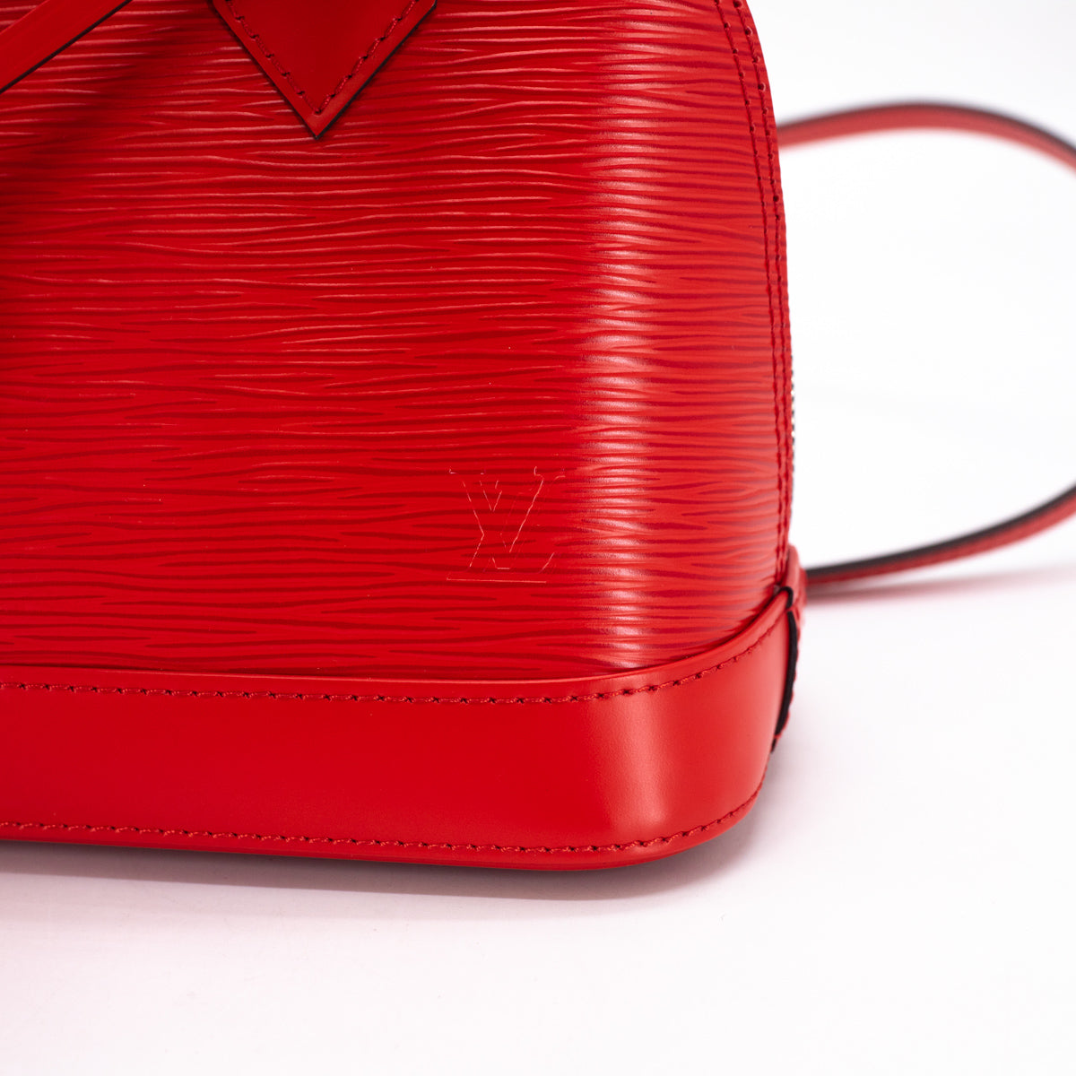 Louis VUITTON year 1996 - BAG Alma in red epi leather,…