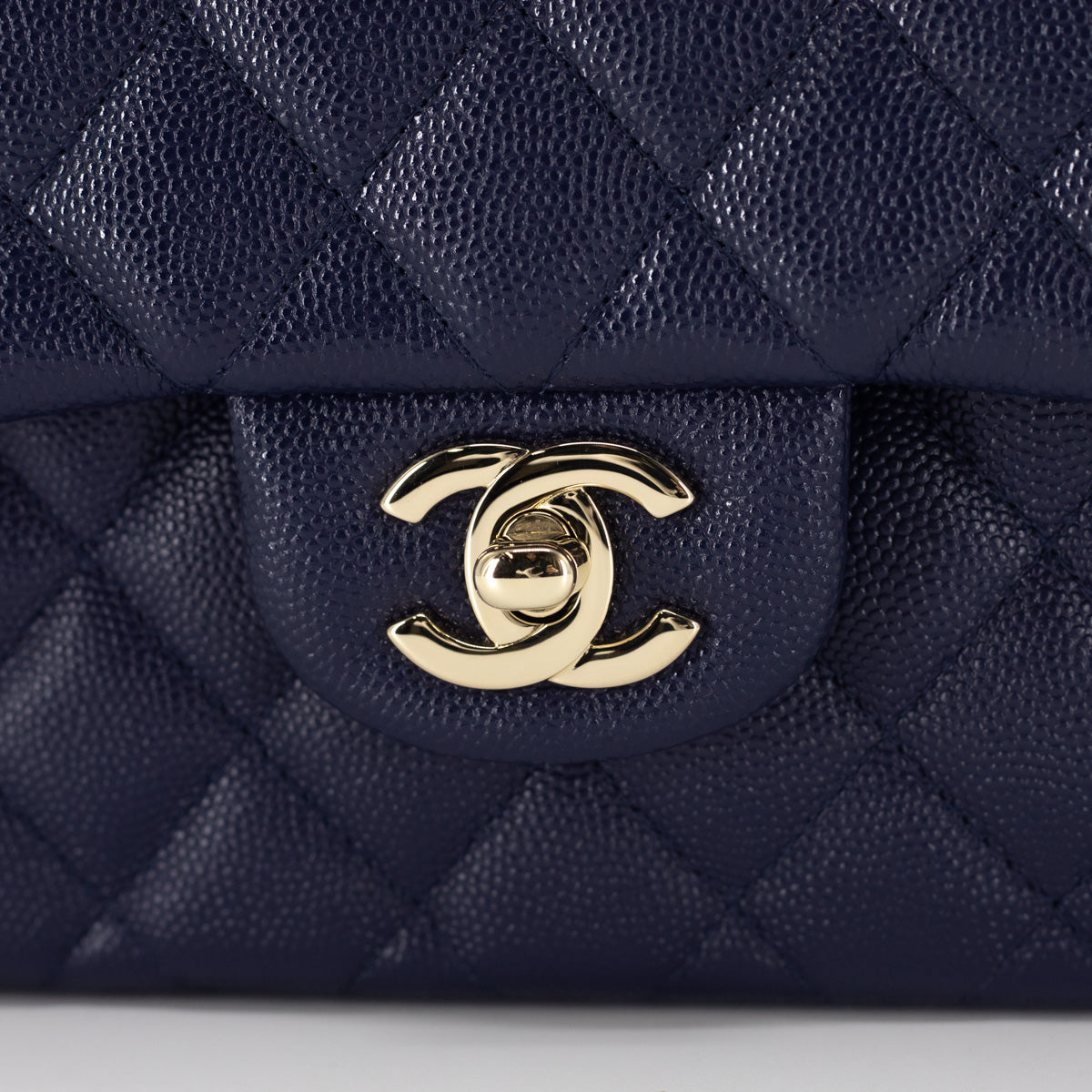 THE SELLIER BIBLE TO AUTHENTICATING A CHANEL CLASSIC FLAP DONT BE FO   Sellier