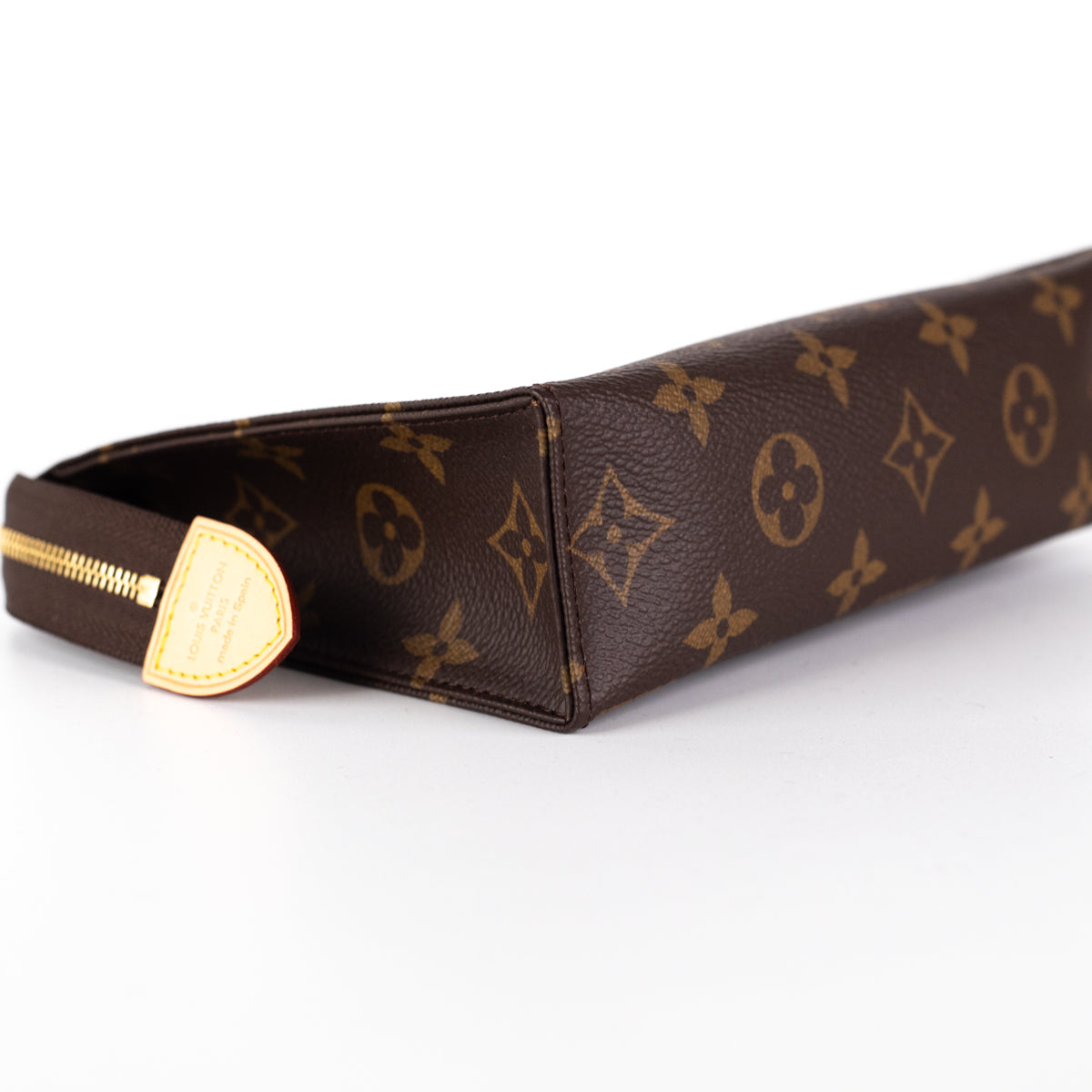 Louis Vuitton Monogram Toiletry Pouch 19 - Brown Cosmetic Bags, Accessories  - LOU786368
