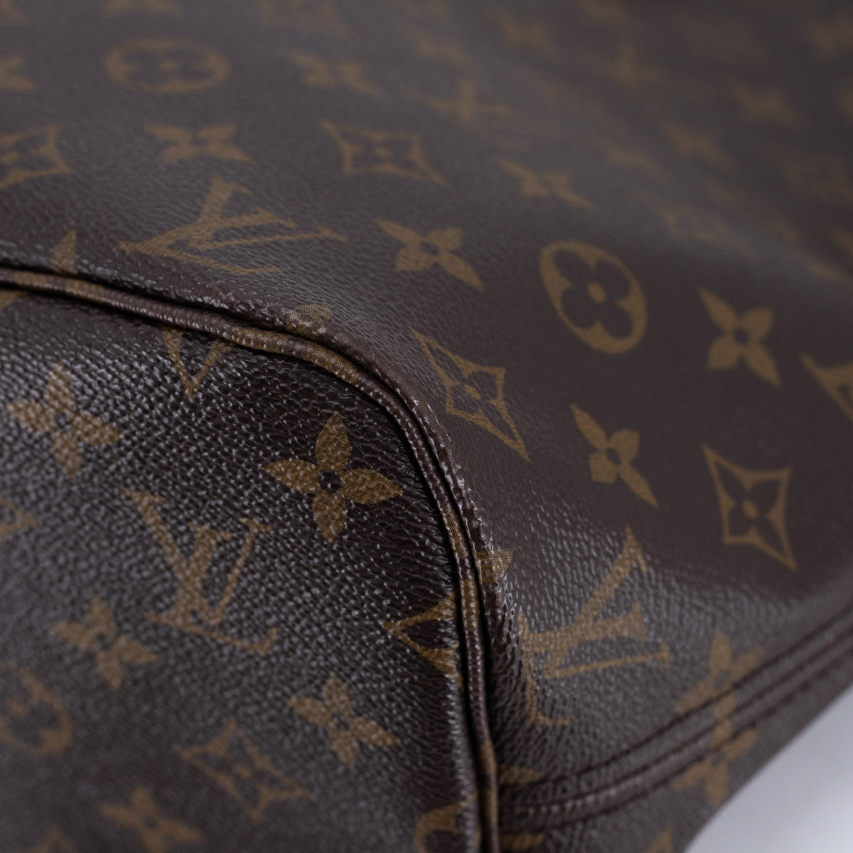 Louis Vuitton Neverfull MM Monogram Patches - THE PURSE AFFAIR