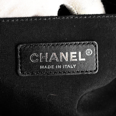 Chanel Chevron Caviar Old Medium Boy Black
