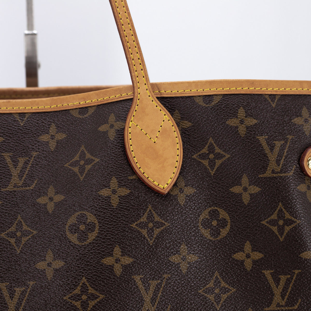 Louis Vuitton Neverfull Monogram Pouch Pochette Pivoine - A World Of Goods  For You, LLC
