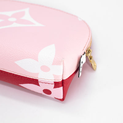 Louis Vuitton Limited Edition Giant Monogram Cosmetic Case PM