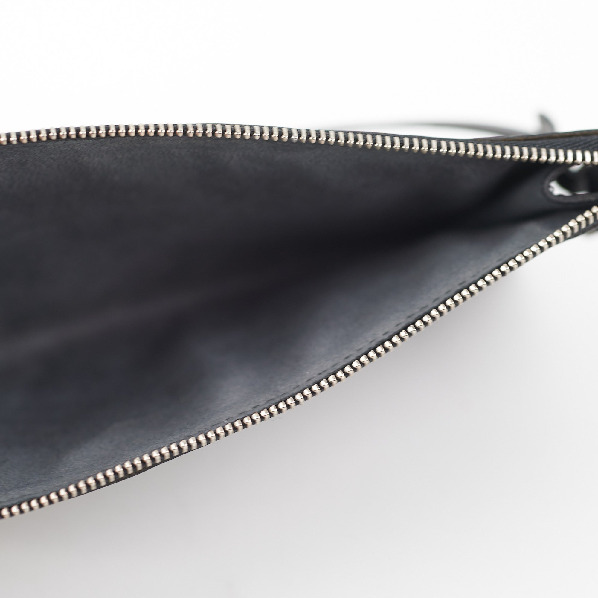 Louis Vuitton Epi Pochette Accessories 24 - Black Handle Bags, Handbags -  LOU760278