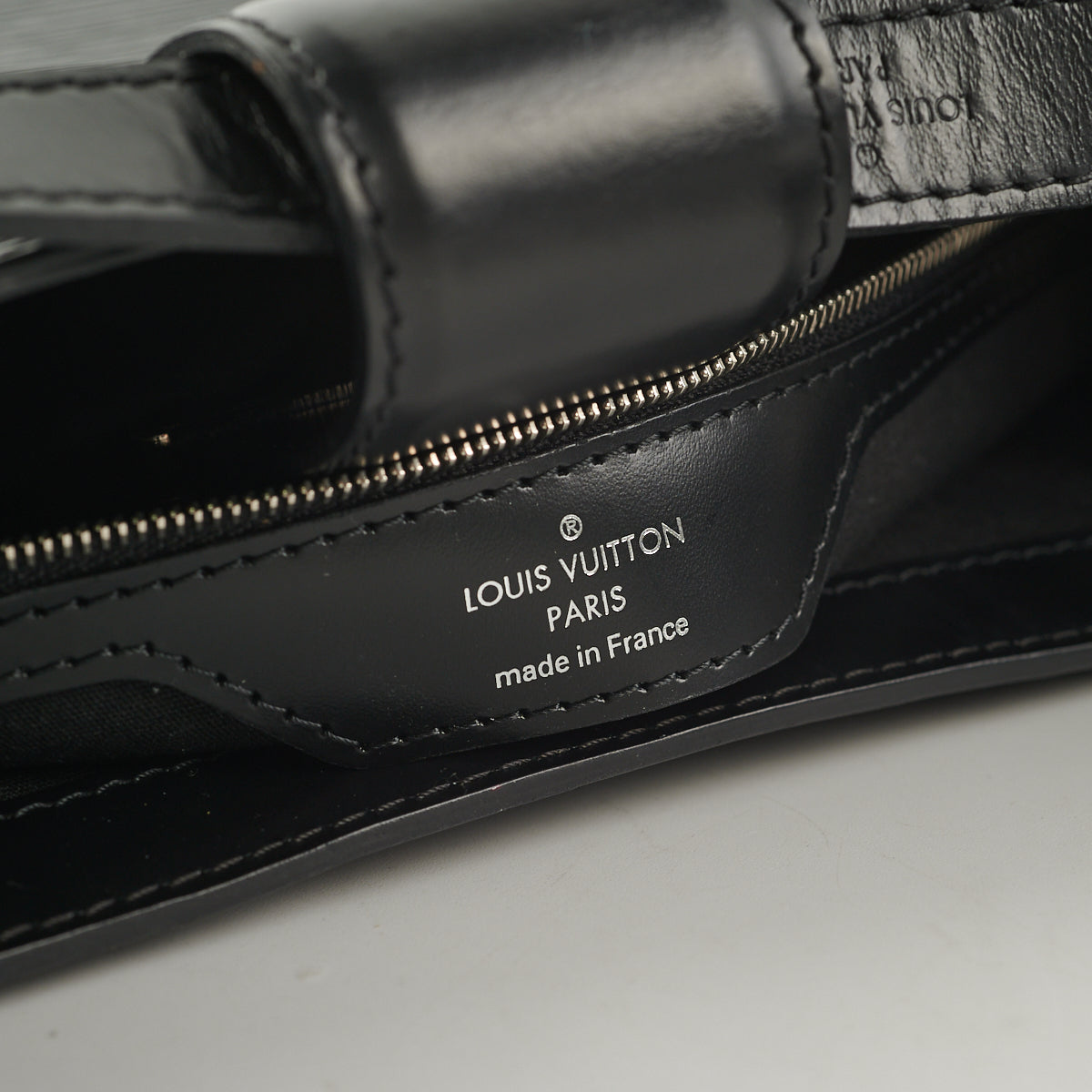 Louis Vuitton Epi Musette Bagatelle Crossbody Black - THE PURSE AFFAIR