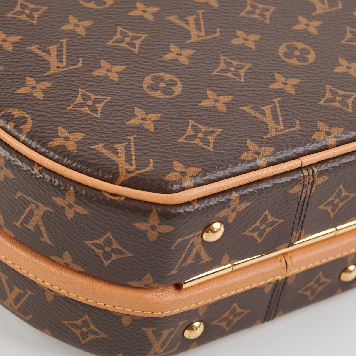 Louis Vuitton PETITE BOITE CHAPEAU Beige Leather ref.944720 - Joli