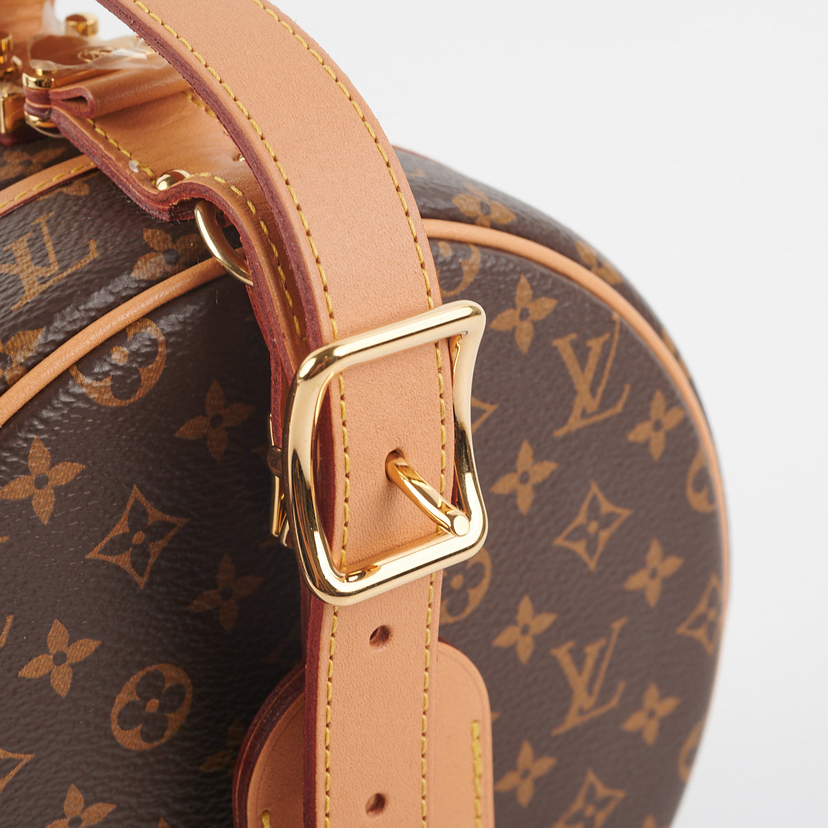 Louis Vuitton Boîte à Chapeau Handbag