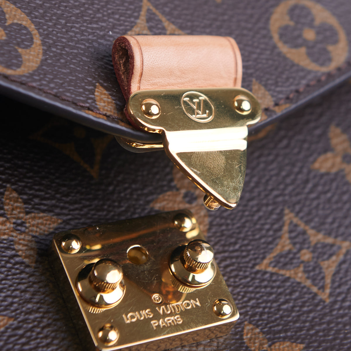Louis Vuitton Pochette Metis Monogram Bag - THE PURSE AFFAIR