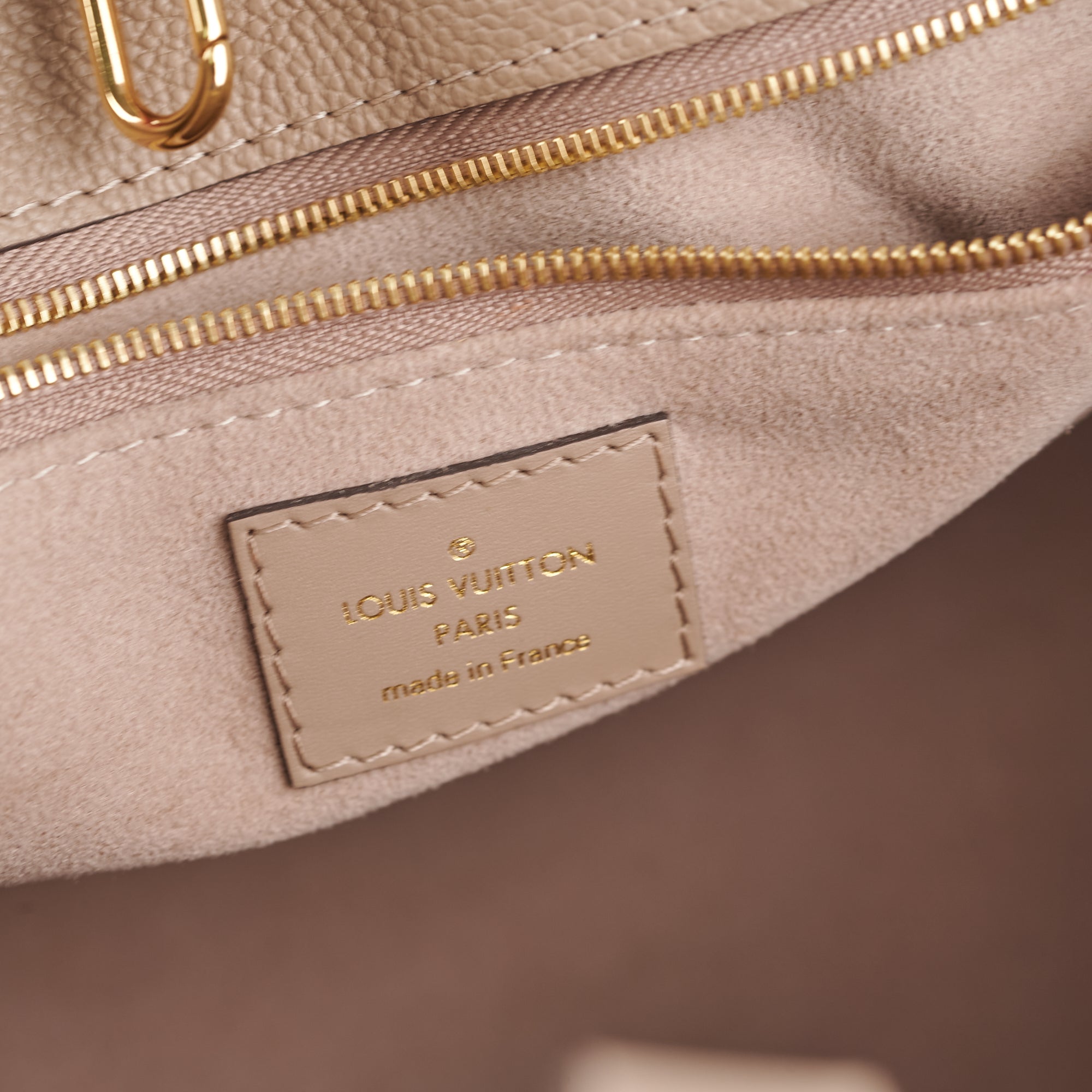 Louis Vuitton On The Go MM Cream - THE PURSE AFFAIR
