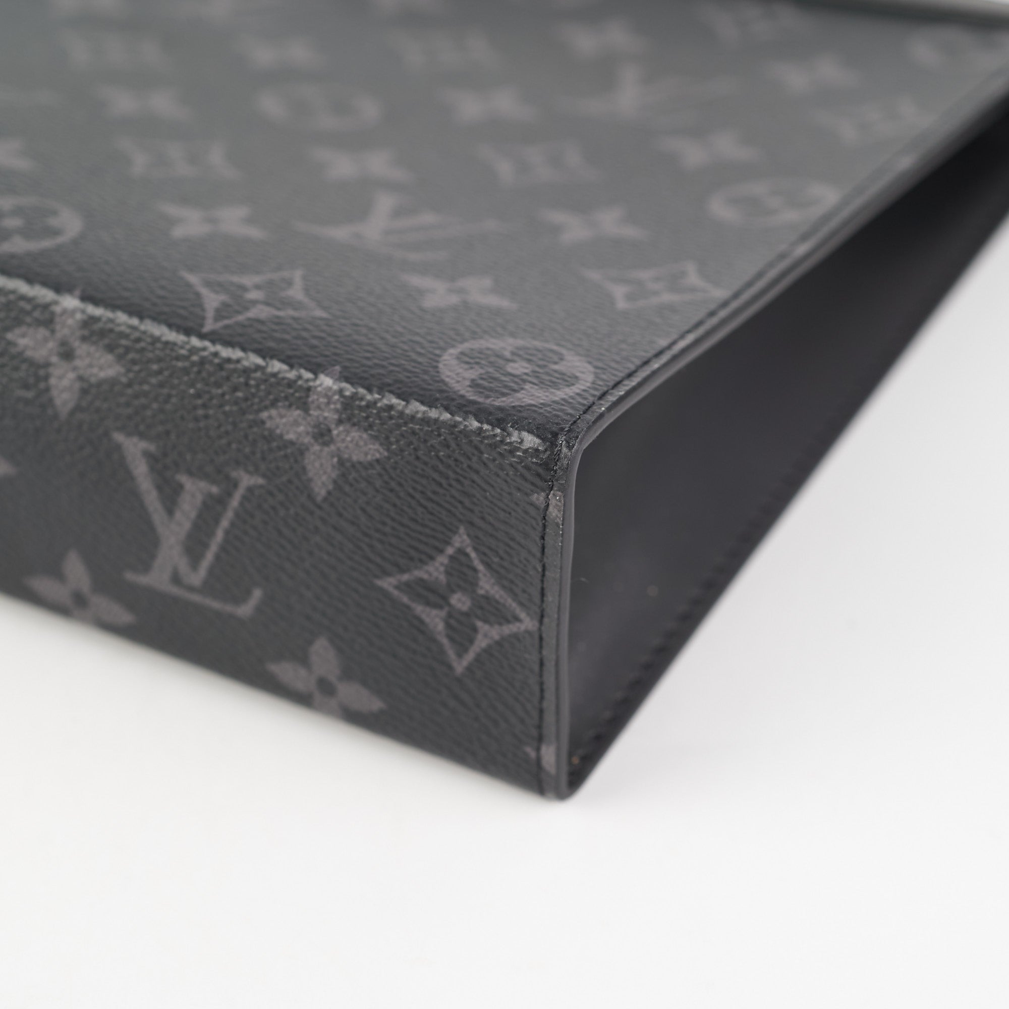 Louis Vuitton Black Monogram Eclipse Pochette Voyage MM Clutch 862130