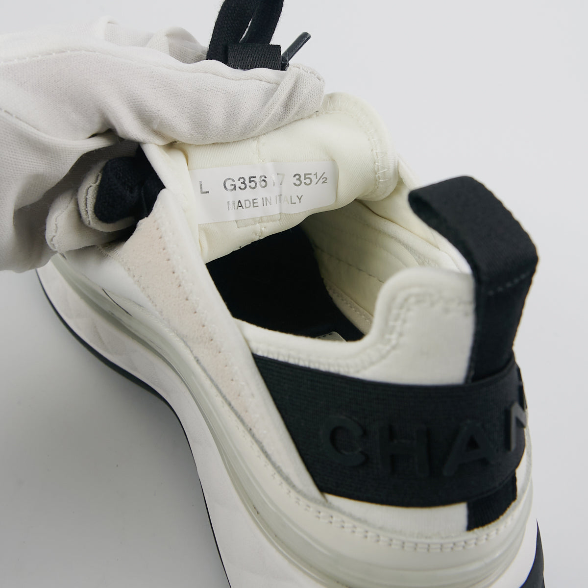Louis Vuitton Monogram Womens Low-top Sneakers 2023-24FW, Beige, 37