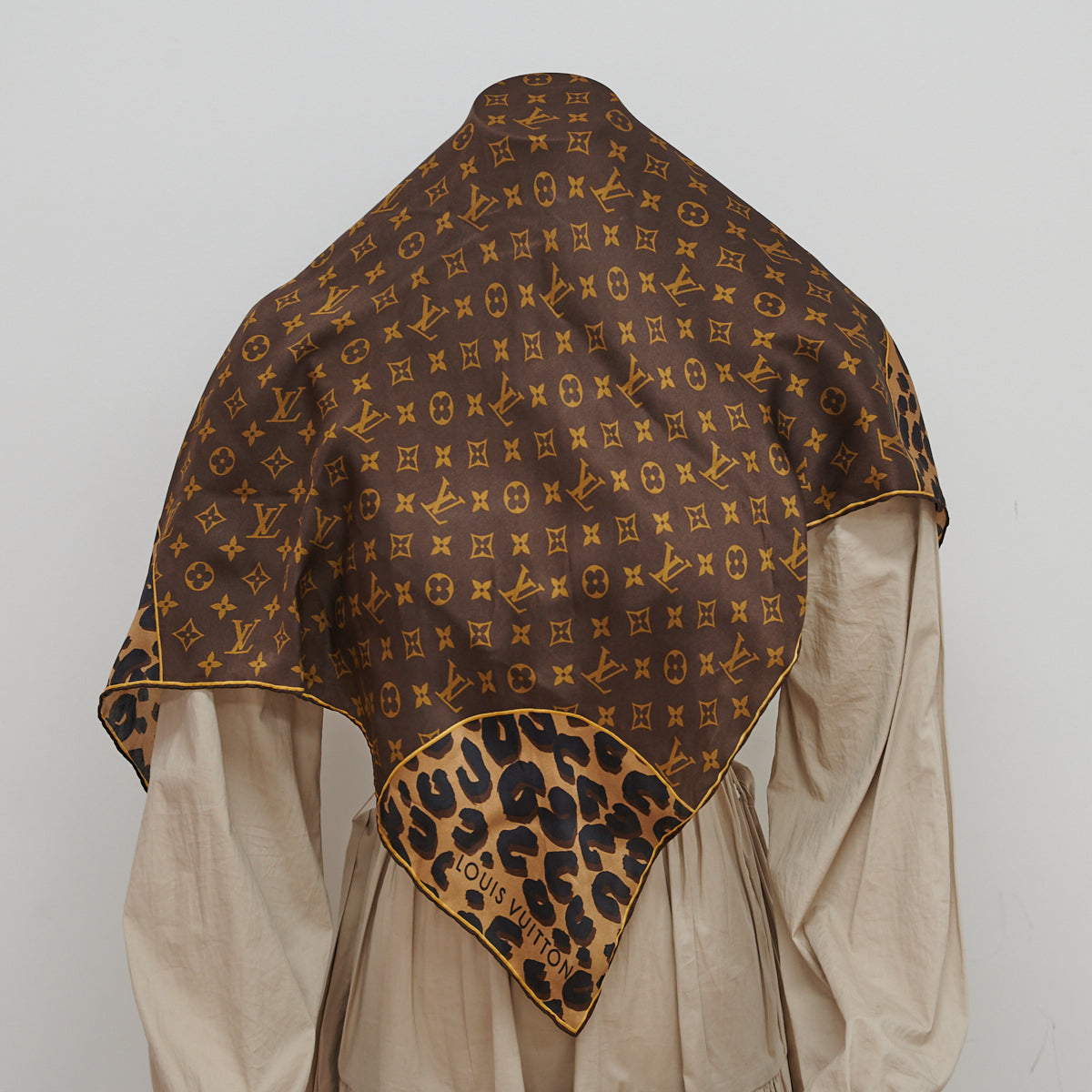 LOUIS VUITTON - Monogram-print square silk scarf