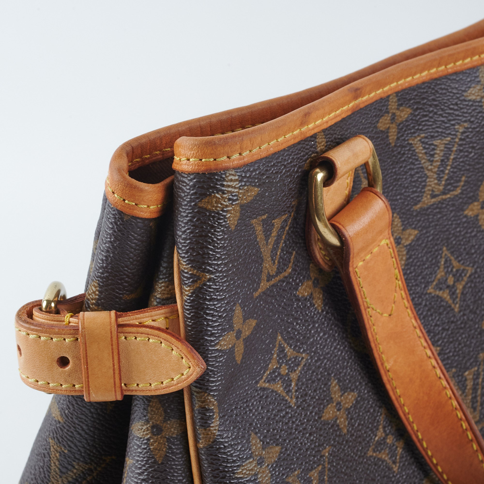 Batignolles leather handbag Louis Vuitton Brown in Leather - 35501721
