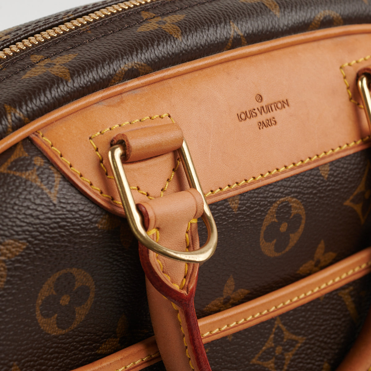  A Guide to Authenticating the Louis Vuitton Deauville