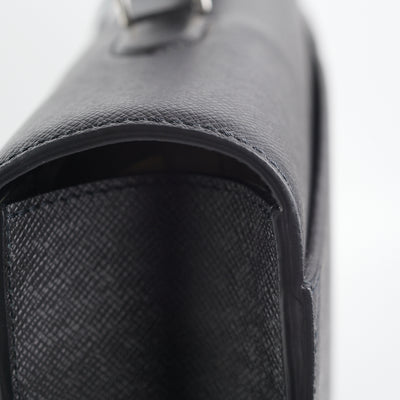 Louis Vuitton Taiga Robusto 1 Briefcase - Black Clutches, Handbags -  LOU527202