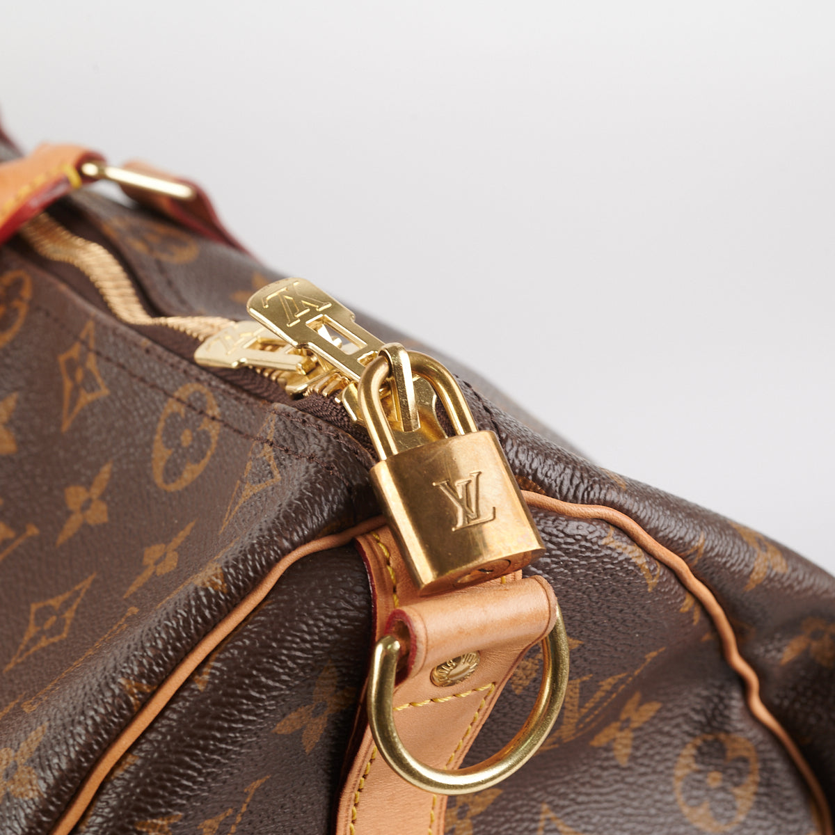 Shop Louis Vuitton Keepall bandoulière 45 (M40569) by えぷた