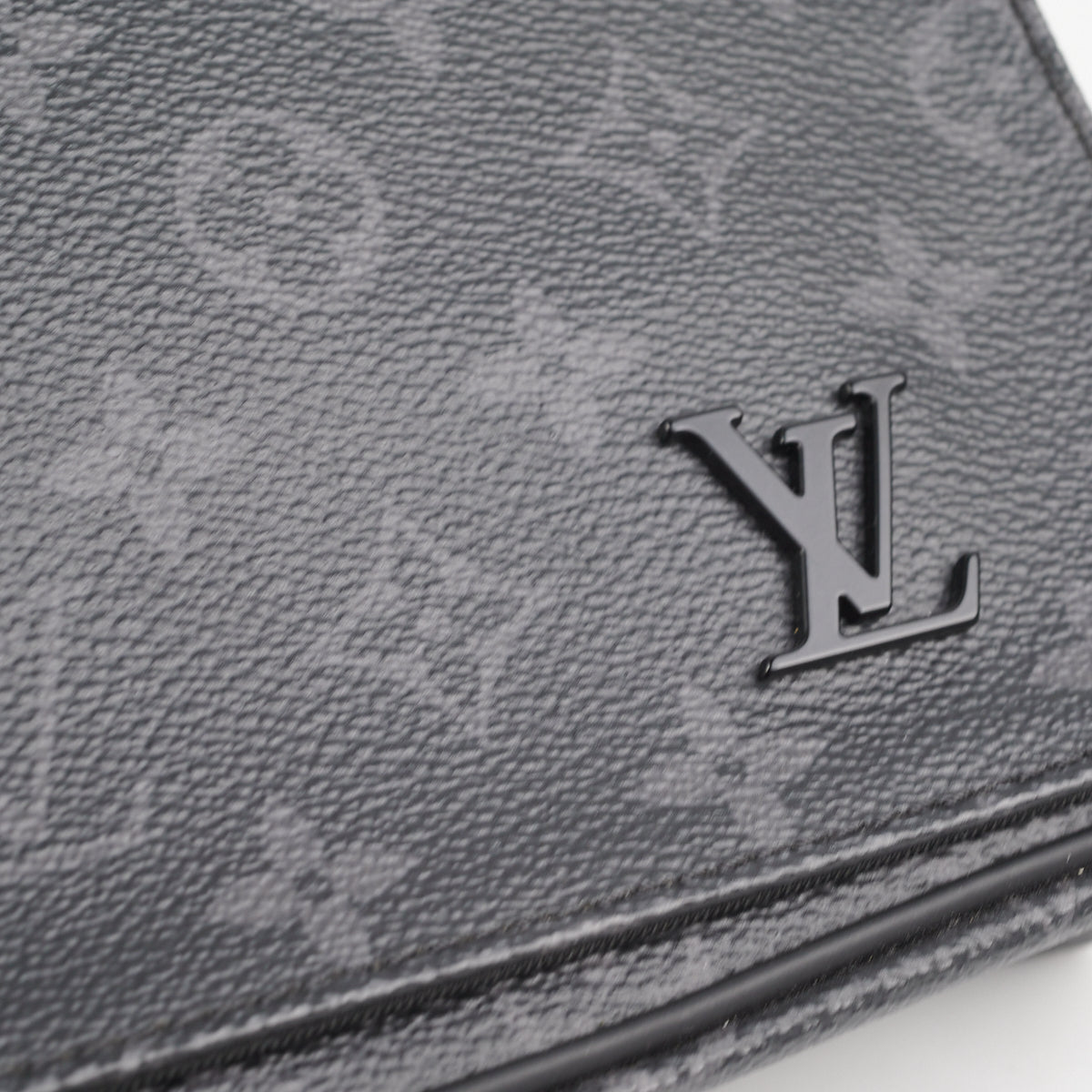Louis Vuitton District PM Monogram Eclipse ○ Labellov ○ Buy and
