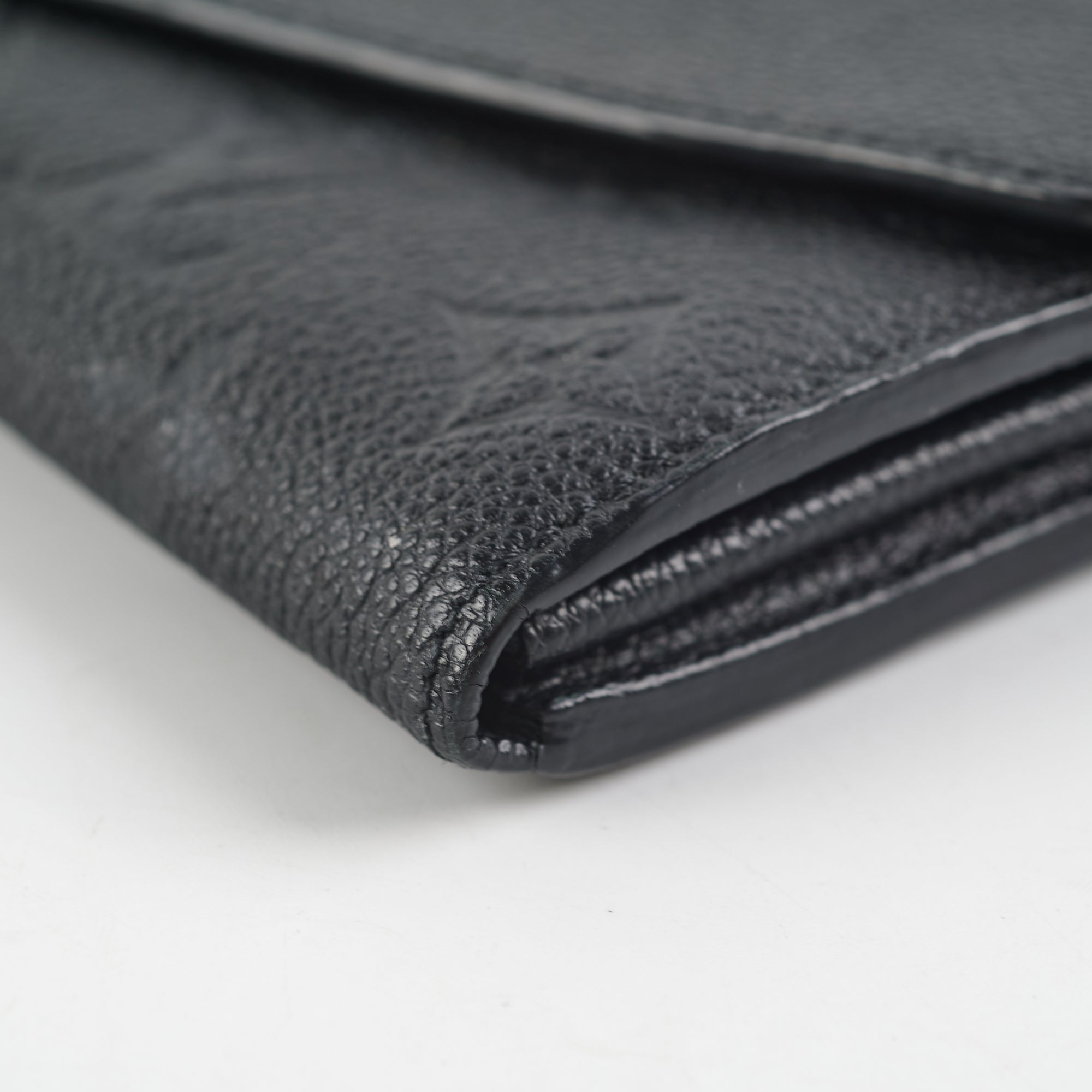 Louis Vuitton Sarah Black Monogram Vernis Leather Wallet – LovedLuxeBags